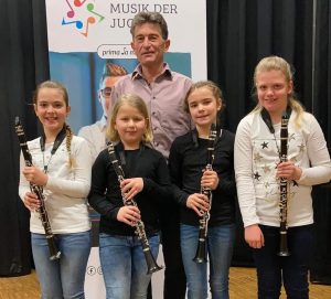 Read more about the article Spitzen Leistung beim Musikwettbewerb „Prima la Musica“!